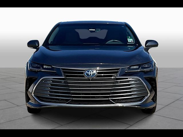 2022 Toyota Avalon Hybrid Limited