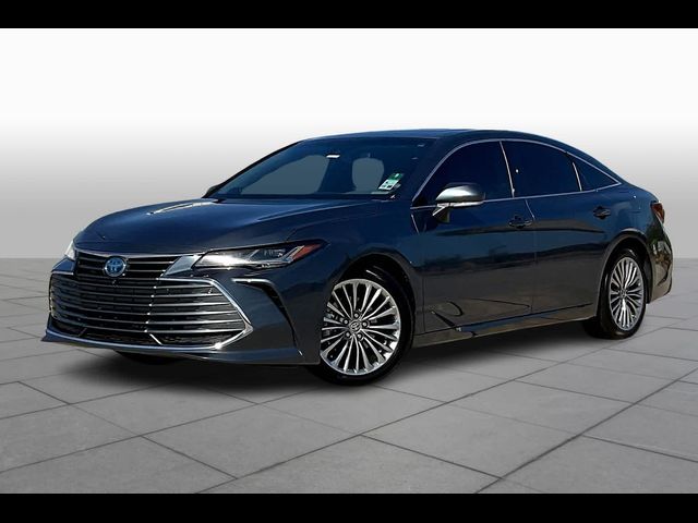 2022 Toyota Avalon Hybrid Limited