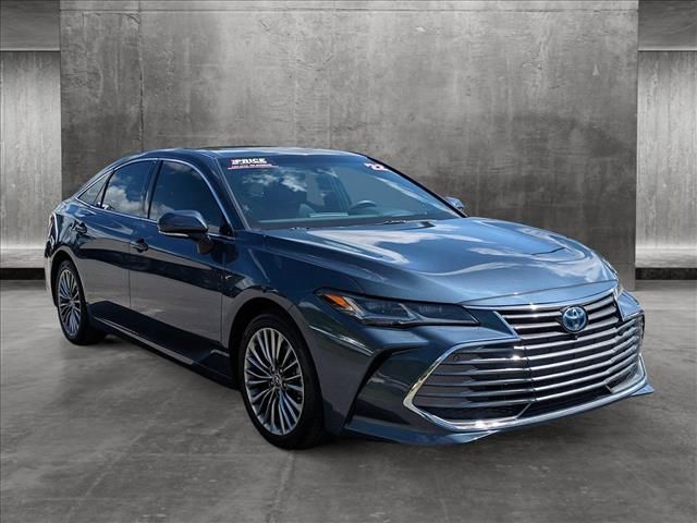 2022 Toyota Avalon Hybrid Limited