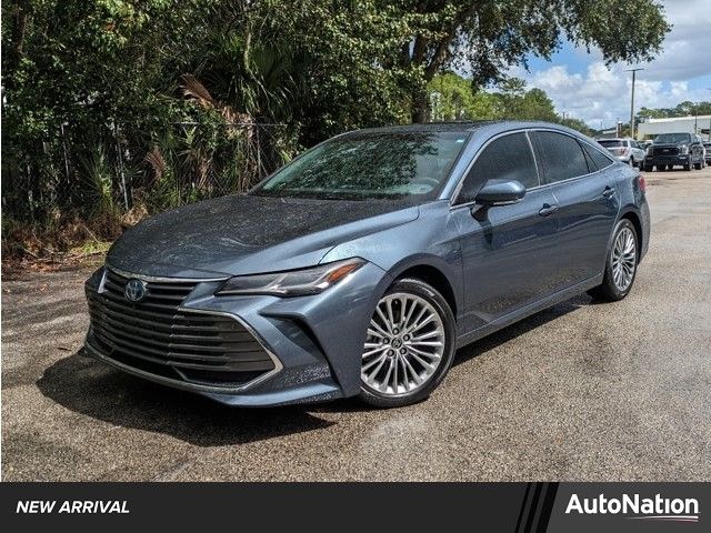 2022 Toyota Avalon Hybrid Limited