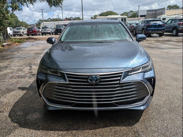 2022 Toyota Avalon Hybrid Limited