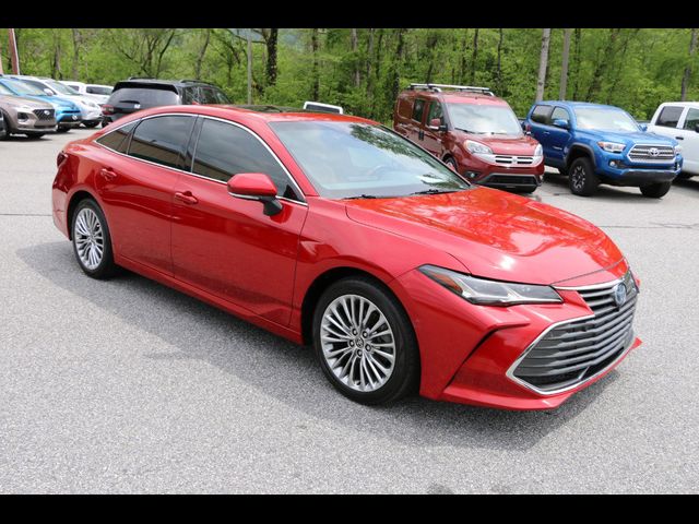2022 Toyota Avalon Hybrid Limited