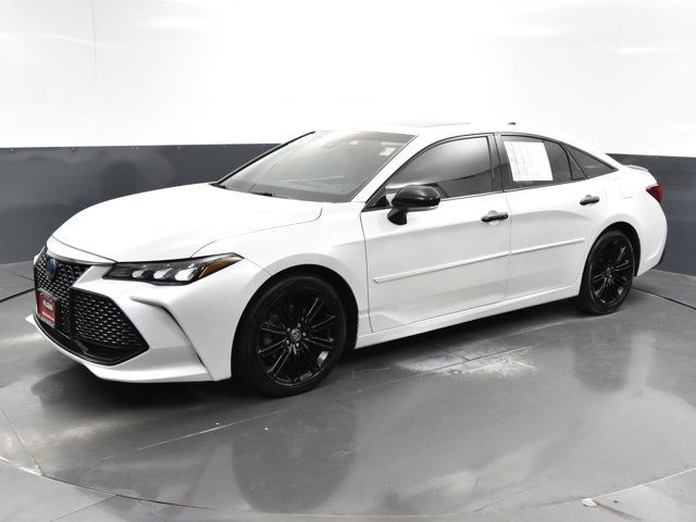 2022 Toyota Avalon Hybrid XSE Nightshade