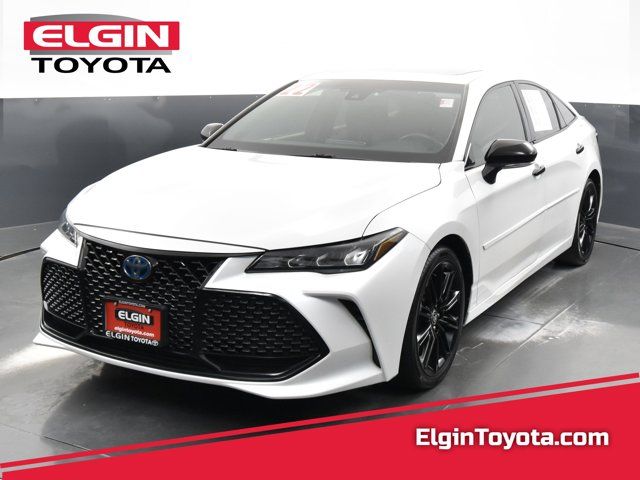 2022 Toyota Avalon Hybrid XSE Nightshade