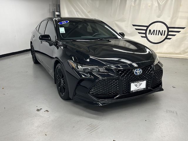 2022 Toyota Avalon Hybrid XSE Nightshade