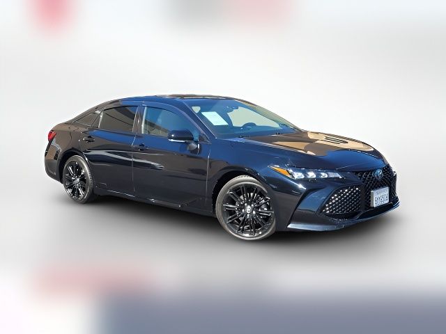 2022 Toyota Avalon Hybrid XSE Nightshade