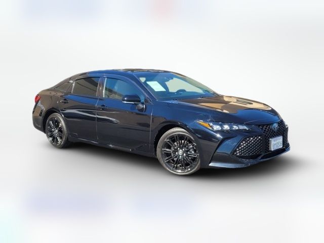 2022 Toyota Avalon Hybrid XSE Nightshade