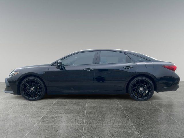 2022 Toyota Avalon Hybrid XSE Nightshade