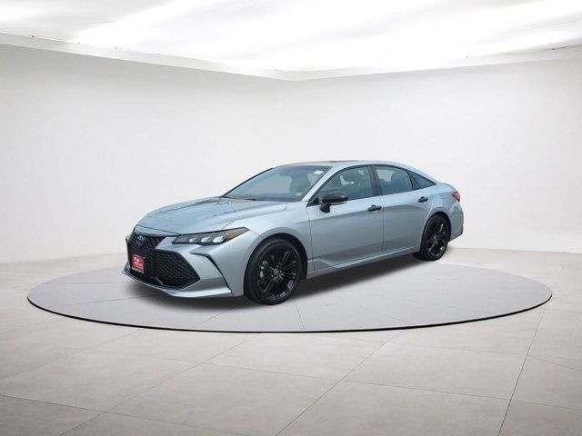 2022 Toyota Avalon Hybrid XSE Nightshade