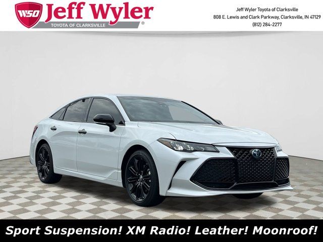 2022 Toyota Avalon Hybrid XSE Nightshade