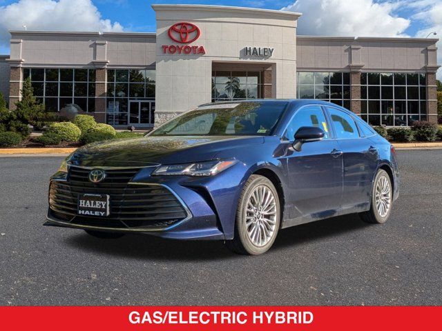 2022 Toyota Avalon Hybrid Limited