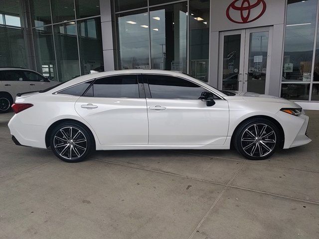 2022 Toyota Avalon Touring