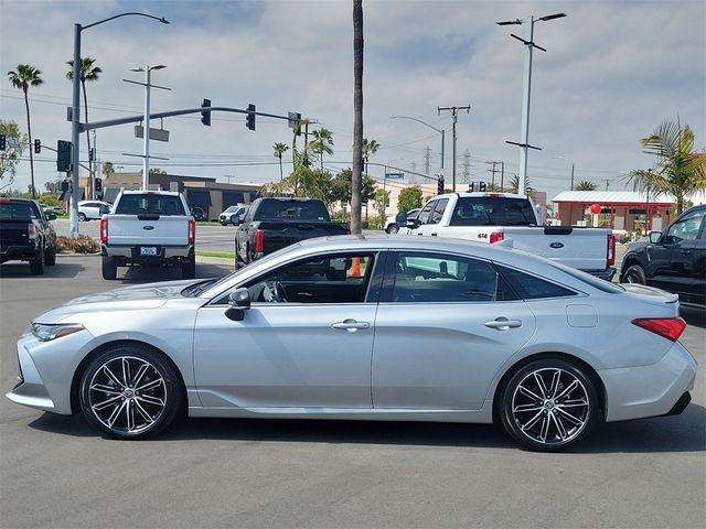 2022 Toyota Avalon Touring
