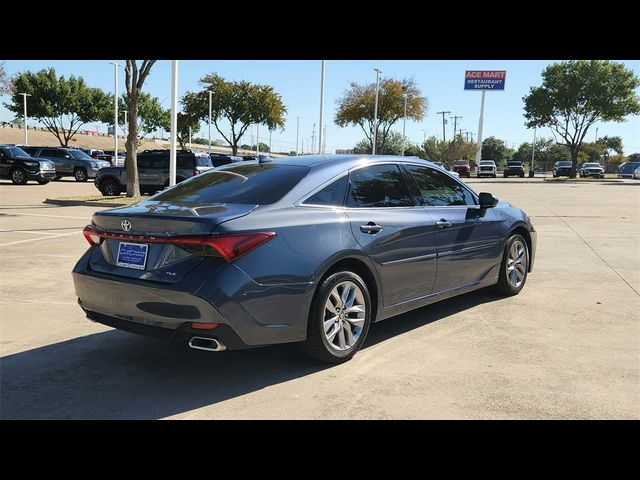 2022 Toyota Avalon XLE