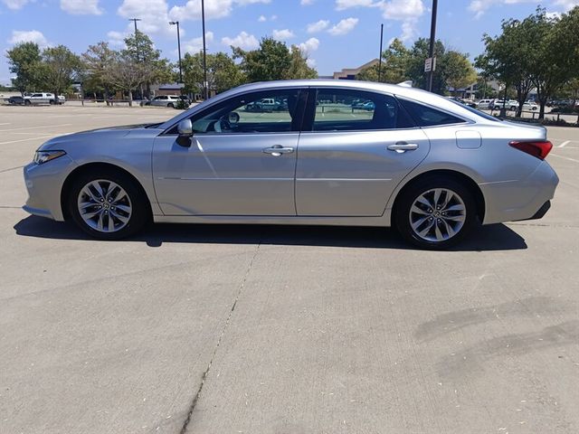 2022 Toyota Avalon XLE