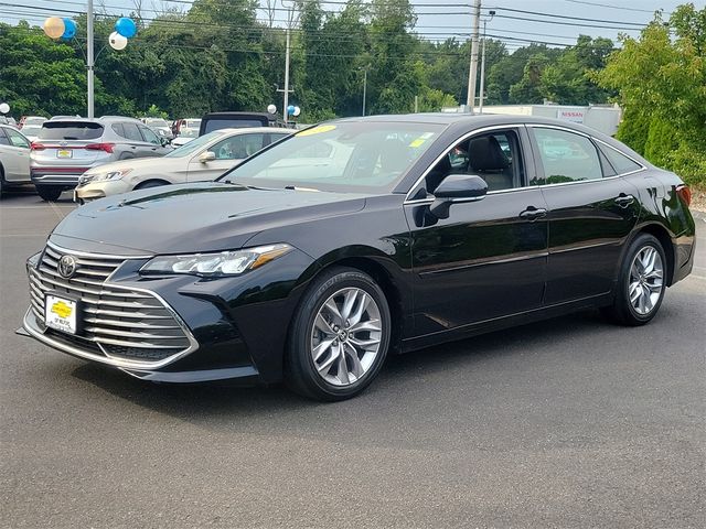 2022 Toyota Avalon XLE