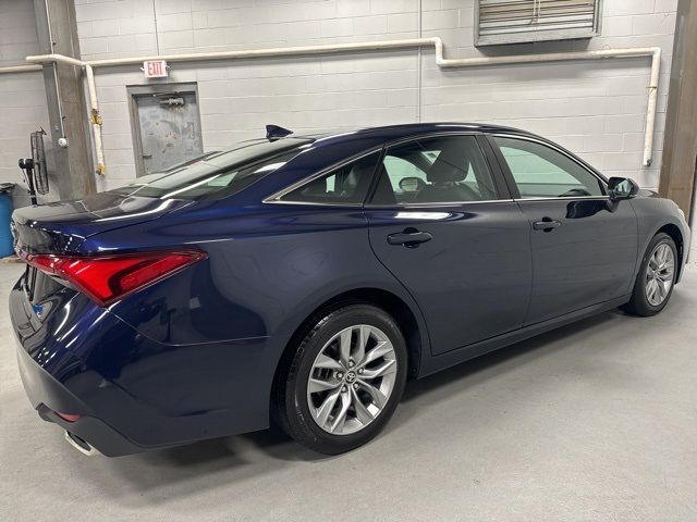 2022 Toyota Avalon XLE