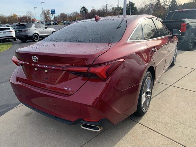 2022 Toyota Avalon XLE