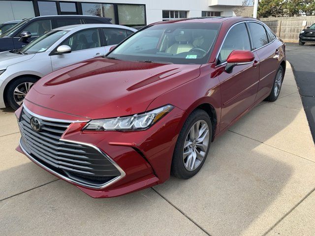 2022 Toyota Avalon XLE