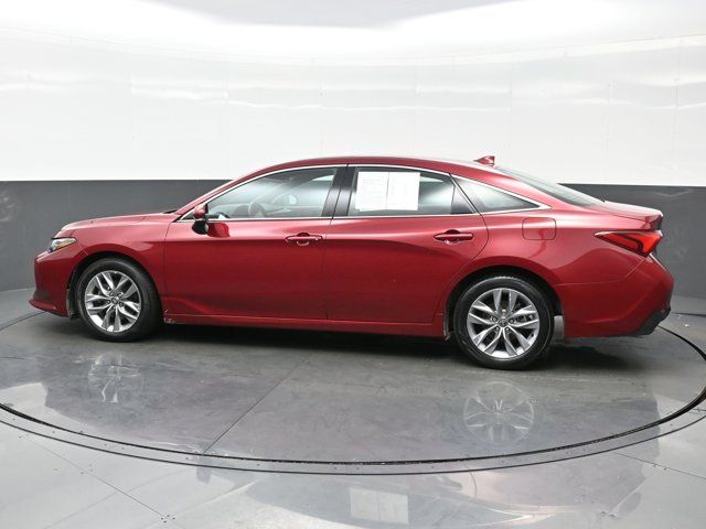 2022 Toyota Avalon XLE