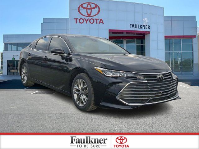 2022 Toyota Avalon XLE