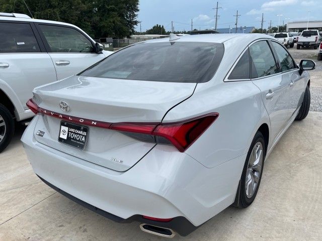 2022 Toyota Avalon XLE