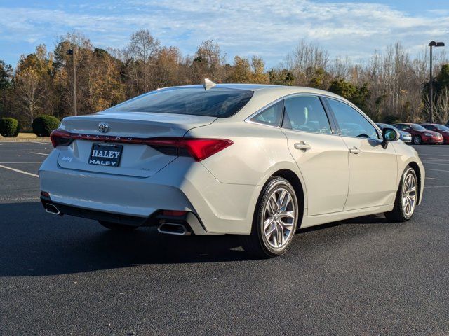 2022 Toyota Avalon XLE