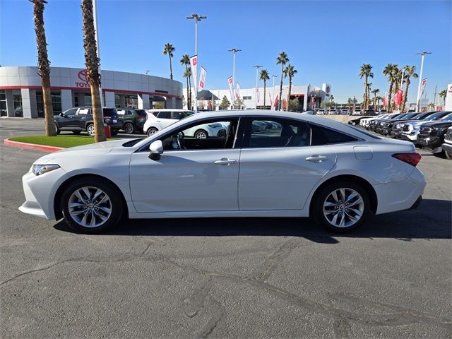 2022 Toyota Avalon XLE