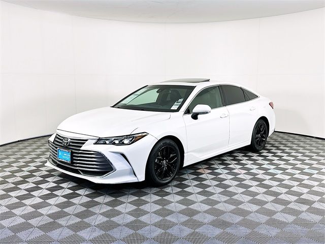 2022 Toyota Avalon XLE