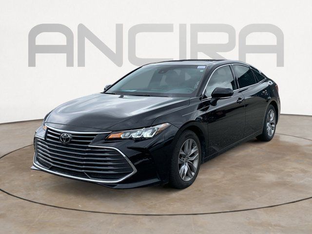 2022 Toyota Avalon XLE