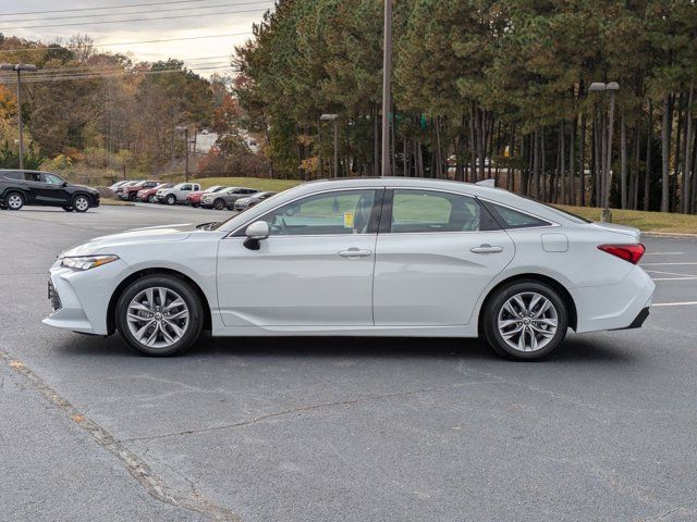 2022 Toyota Avalon XLE