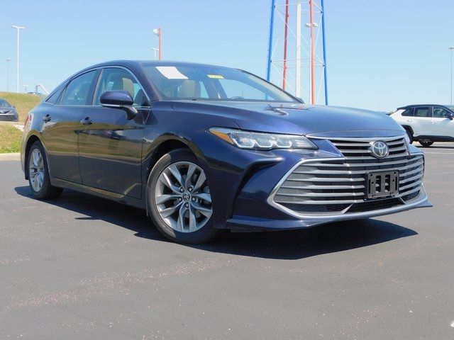 2022 Toyota Avalon XLE