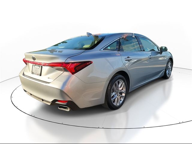 2022 Toyota Avalon XLE