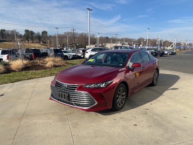 2022 Toyota Avalon XLE