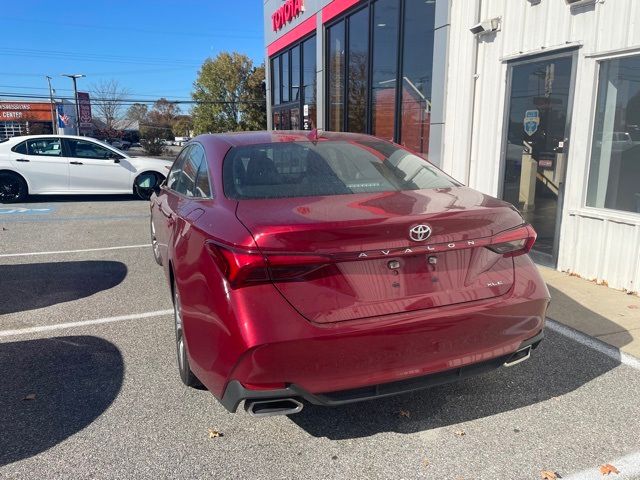 2022 Toyota Avalon XLE