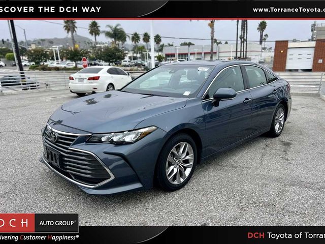 2022 Toyota Avalon XLE