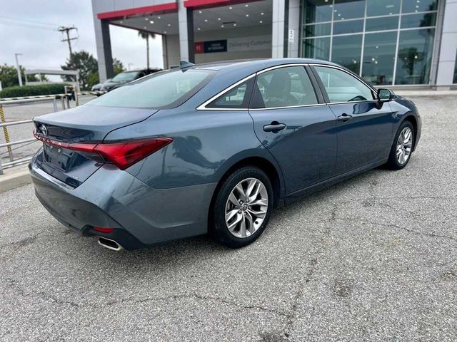 2022 Toyota Avalon XLE