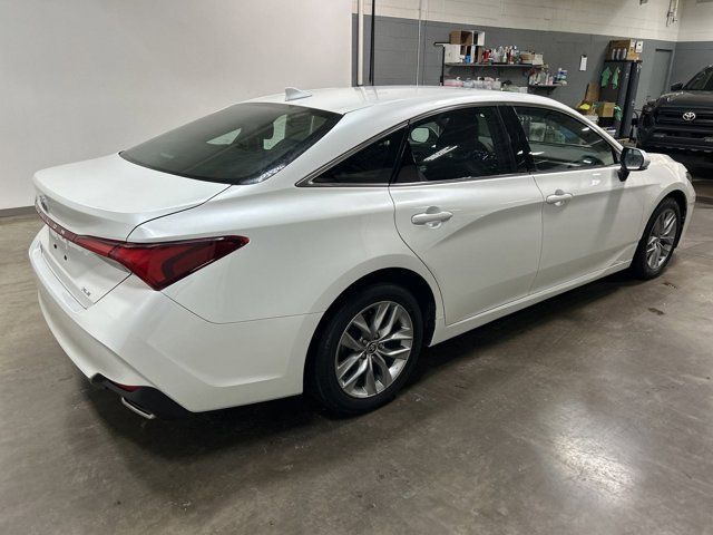 2022 Toyota Avalon XLE