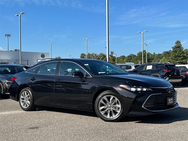 2022 Toyota Avalon XLE