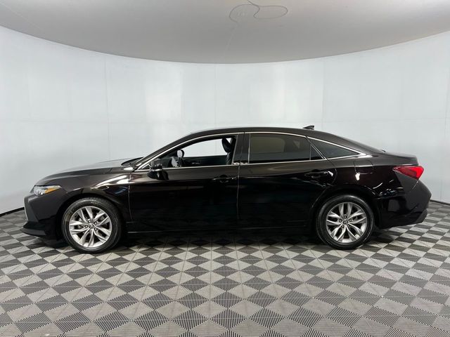 2022 Toyota Avalon XLE