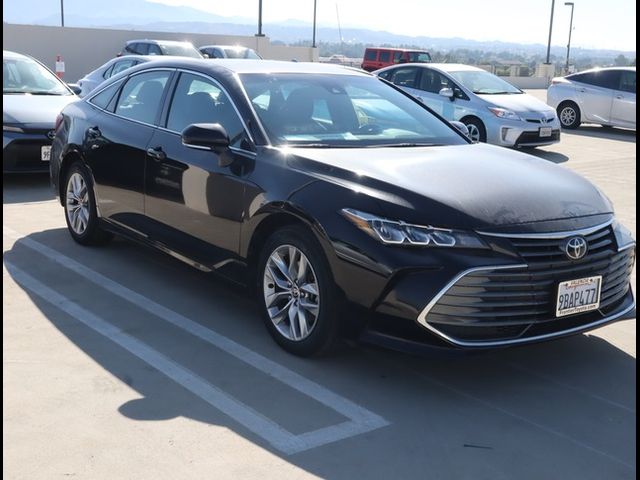 2022 Toyota Avalon XLE