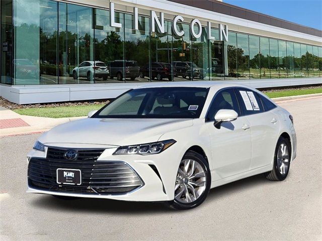 2022 Toyota Avalon XLE