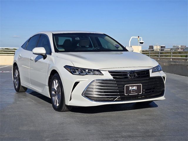 2022 Toyota Avalon XLE