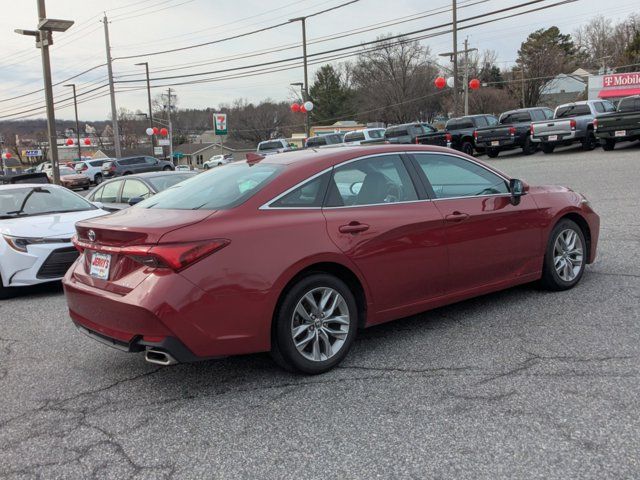 2022 Toyota Avalon XLE