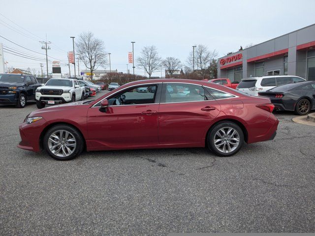 2022 Toyota Avalon XLE