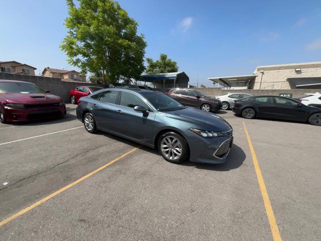 2022 Toyota Avalon XLE