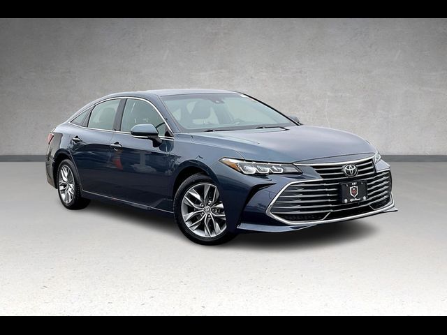 2022 Toyota Avalon XLE