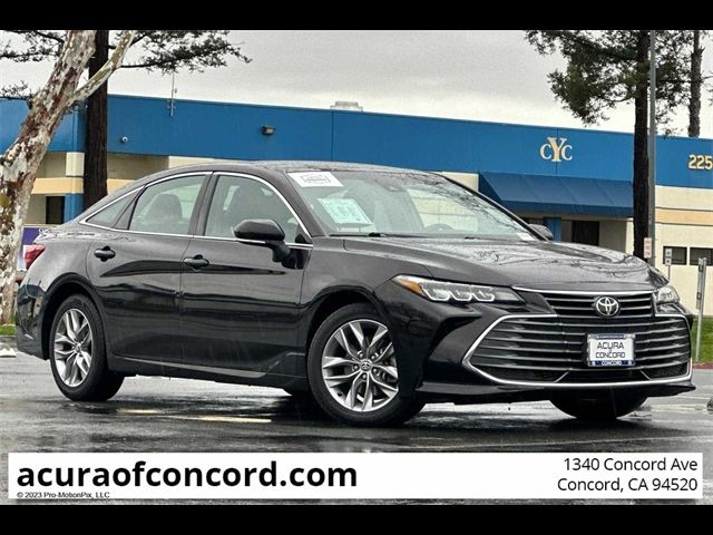 2022 Toyota Avalon XLE