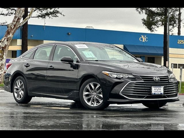 2022 Toyota Avalon XLE