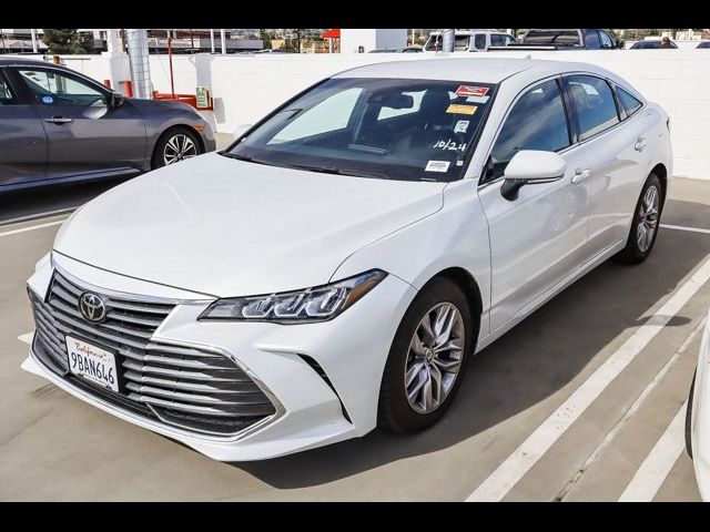 2022 Toyota Avalon XLE